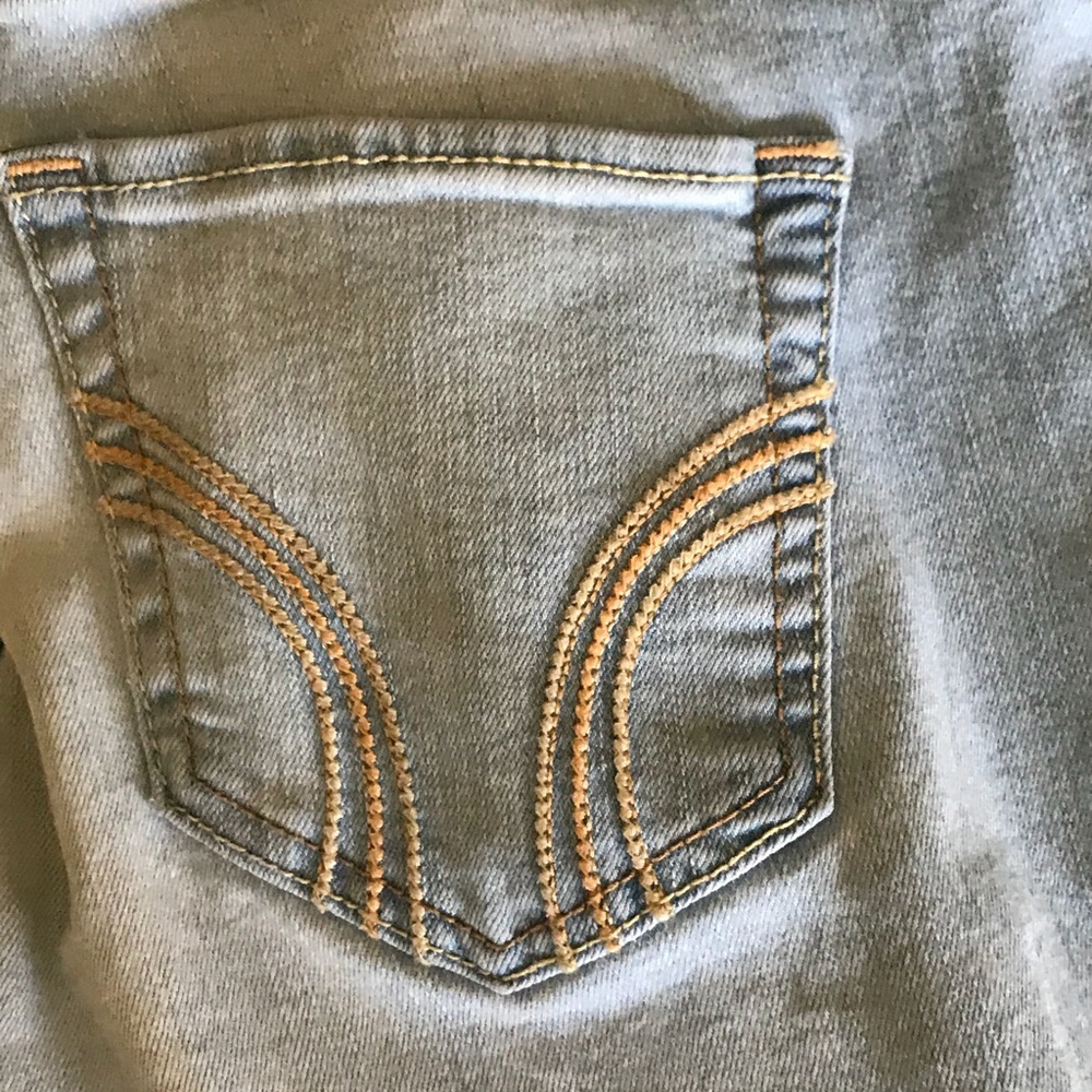 Hollister jeans size 3